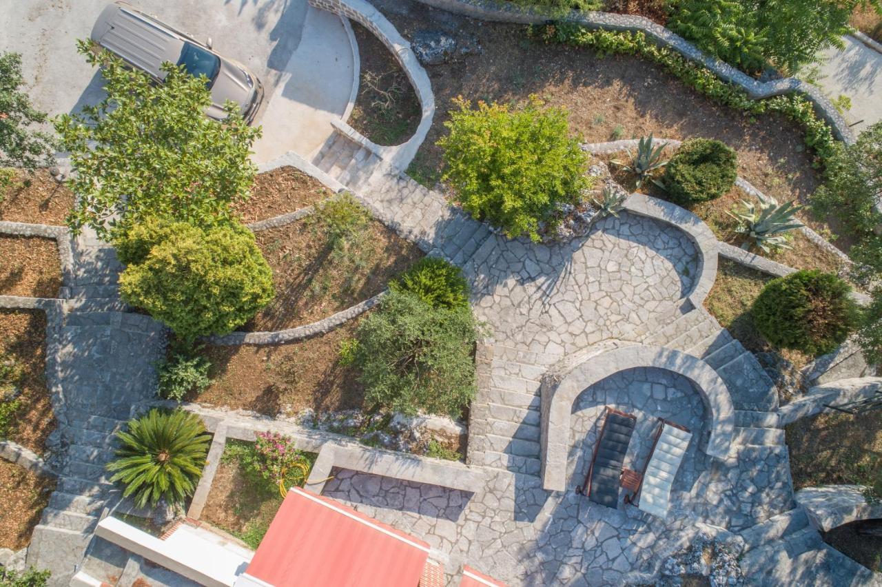 Villa Biskupovic With Stunning Views Kotor Bagian luar foto